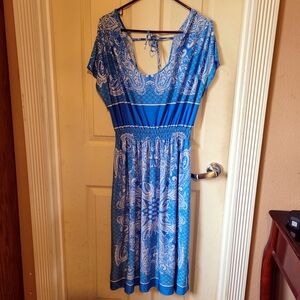 NWT Young USA Blue and White Paisley Long Stretch Dress